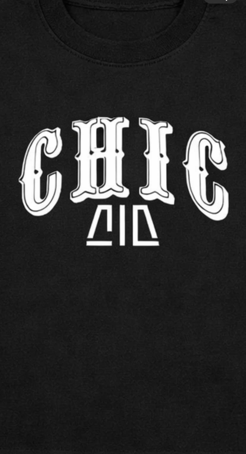 Chic Vision tee 3